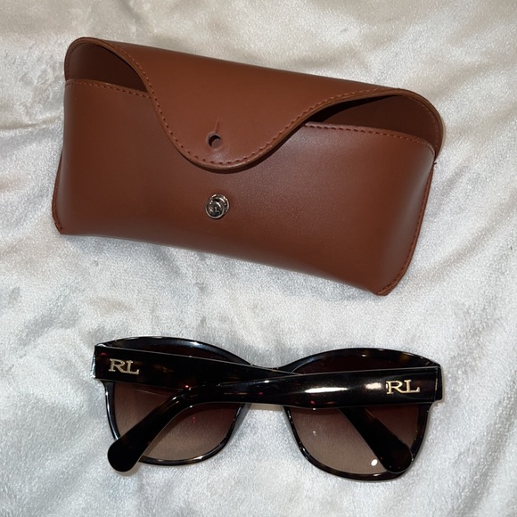 Brown tortoiseshell Ralph Lauren sunglasses - Picture 7 of 8
